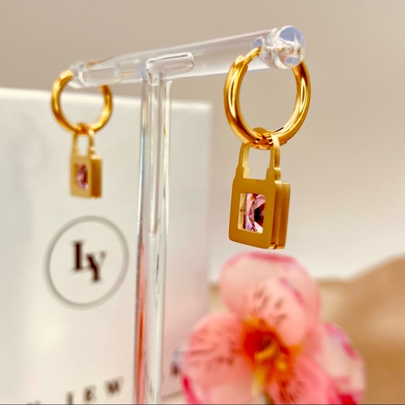 18K Gold Padlock Pink CZ Round Hinged Hoop Earrings - Picture 4 of 7